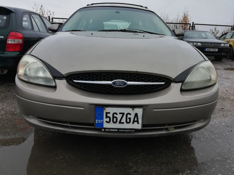 Ford Taurus SE Wagon