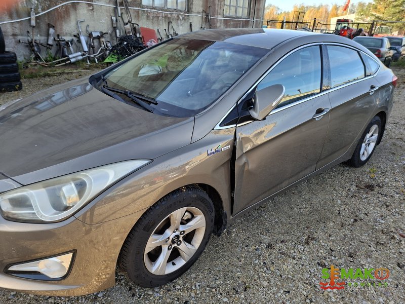 HYUNDAI I40