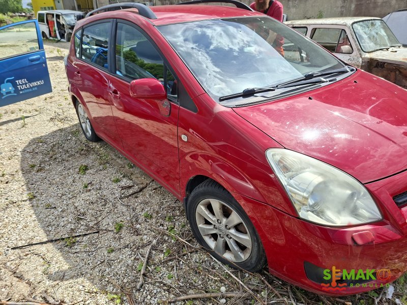 TOYOTA COROLLA VERSO