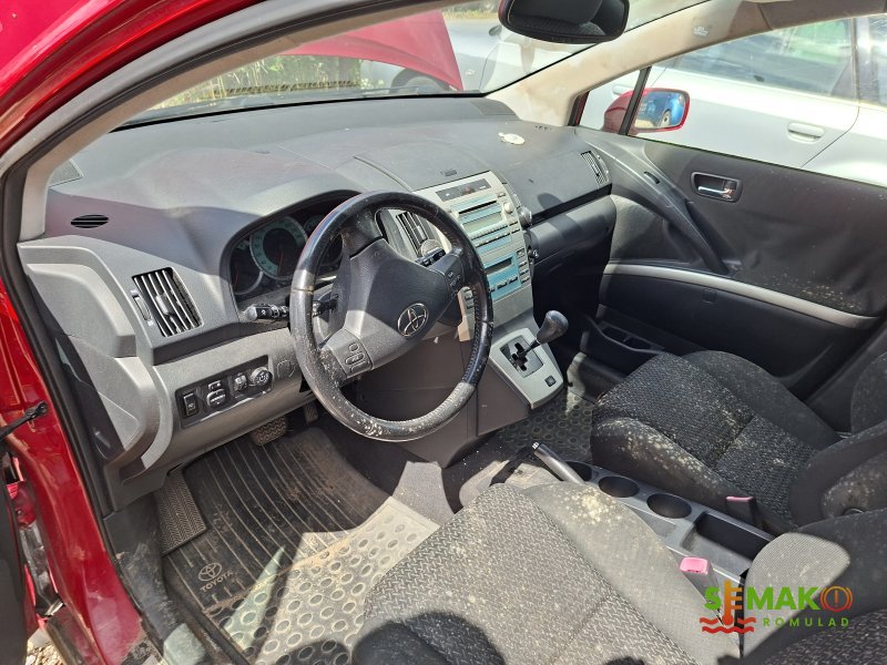 TOYOTA COROLLA VERSO