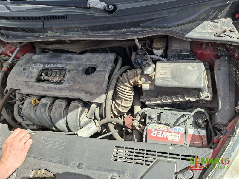 TOYOTA COROLLA VERSO
