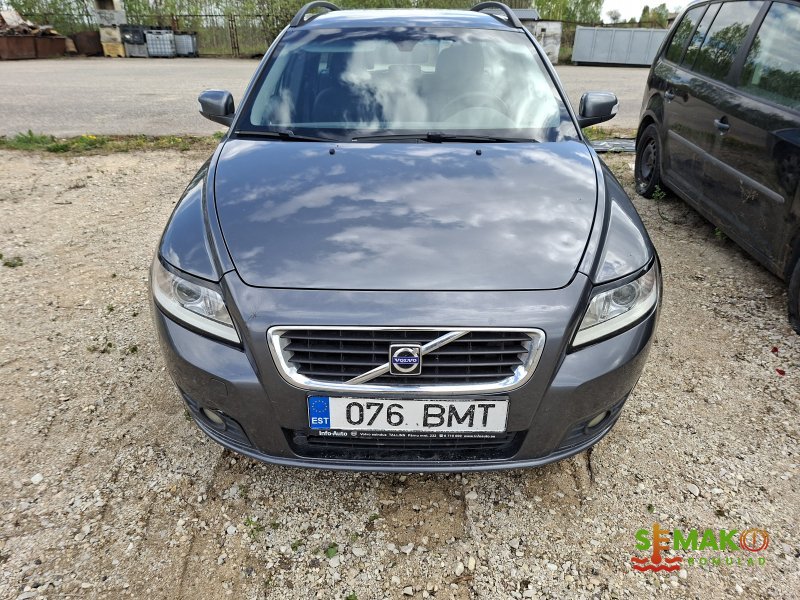 VOLVO V50