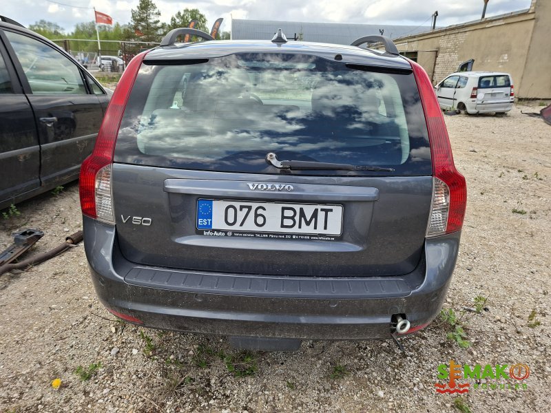 VOLVO V50